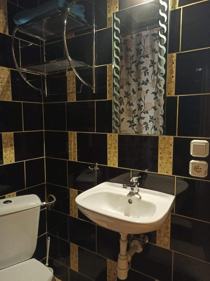 Przylesie Apartment Uniejow Bagian luar foto